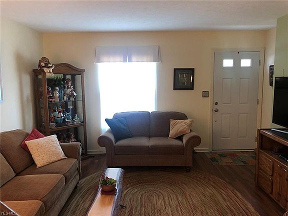 5th image of 3383 Bristol Ln