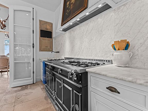 30th image of this home