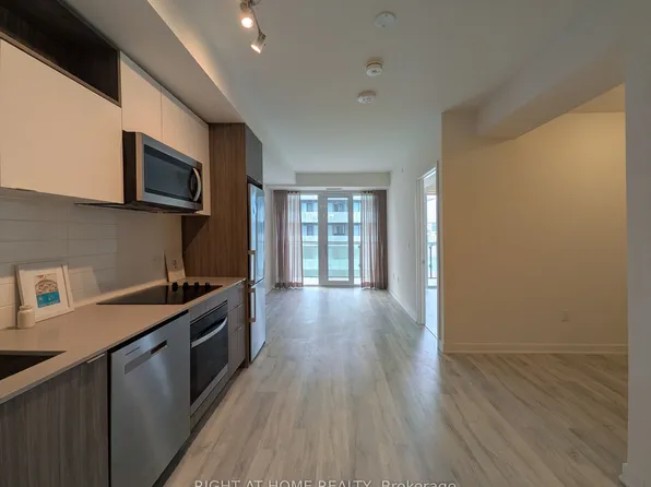 70 Princess St #2715, Toronto, ON M5A 0X6