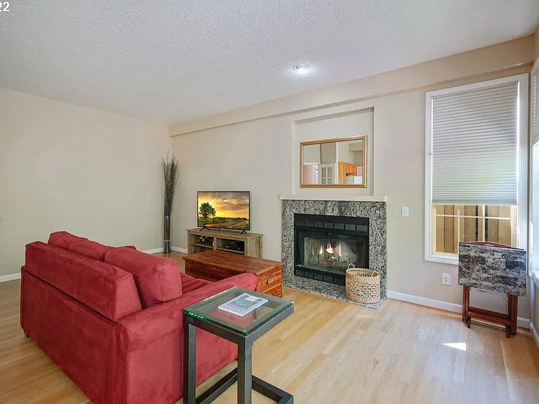 15443 SW Meadowlark Ct — Photo 8