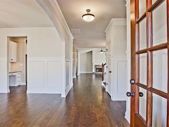 4th image of 4048 Andover Cir