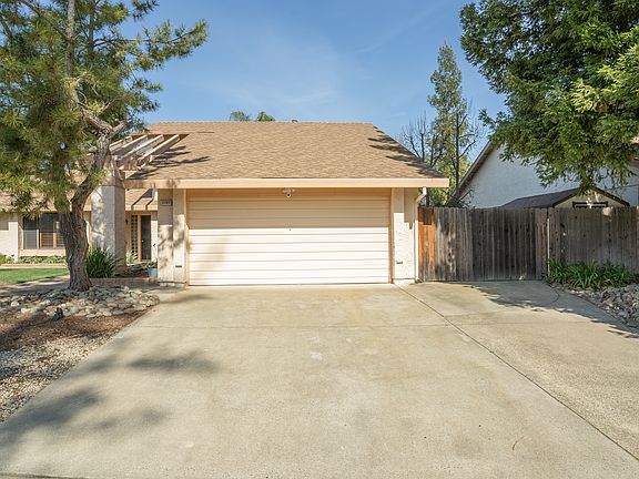 4th image of 11165 Squanan River Ct