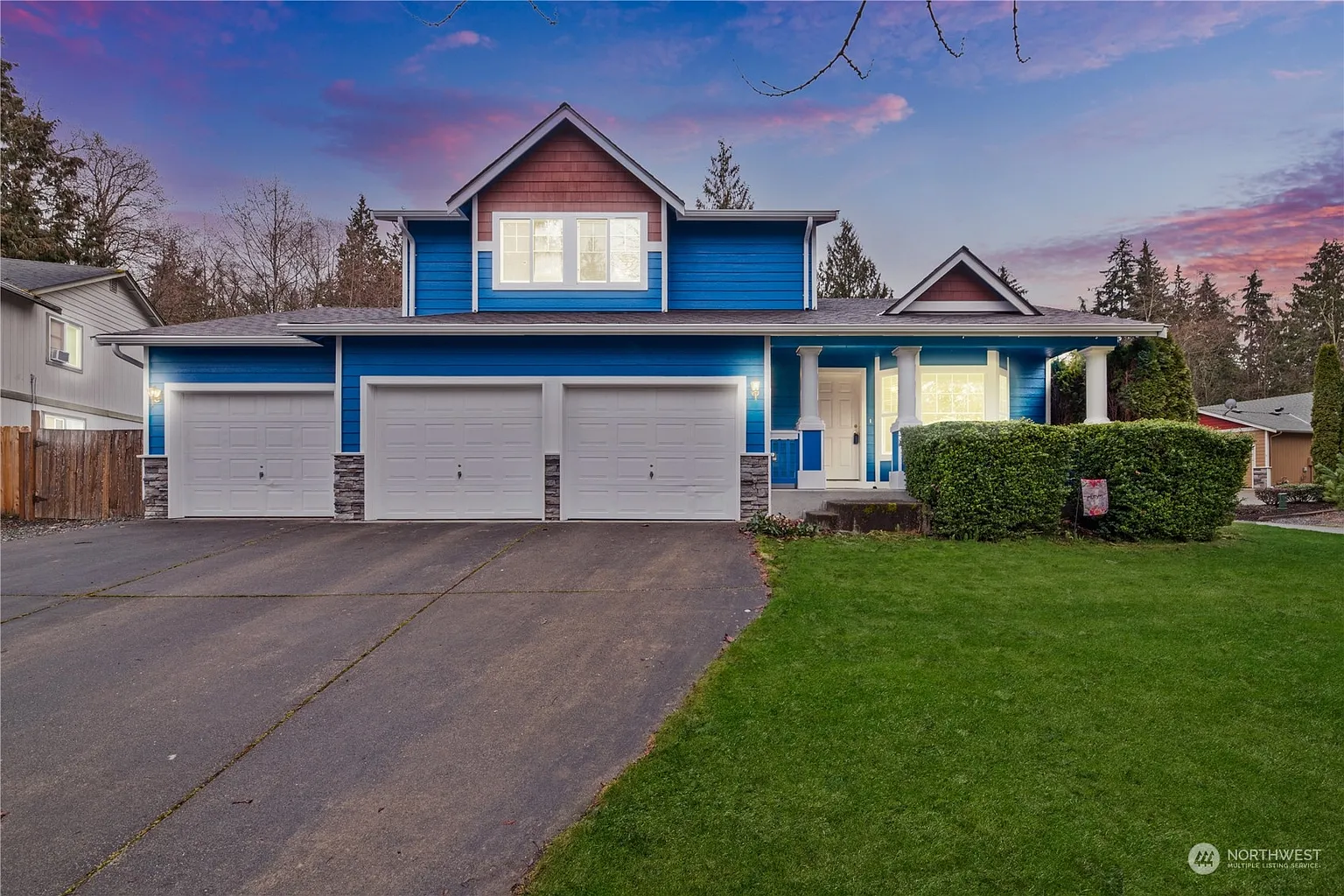 8513 178th Place NE photo 1