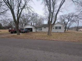 790 E 2nd St, Coal City, IL 60416