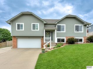7721 S 71st St, La Vista, NE 68128