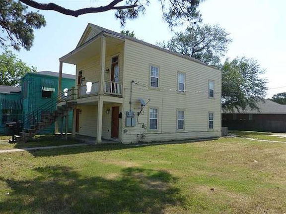 3rd image of 2505-07 Leonidas St
