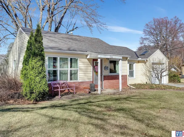 2305 S 34th St, Lincoln, NE 68506