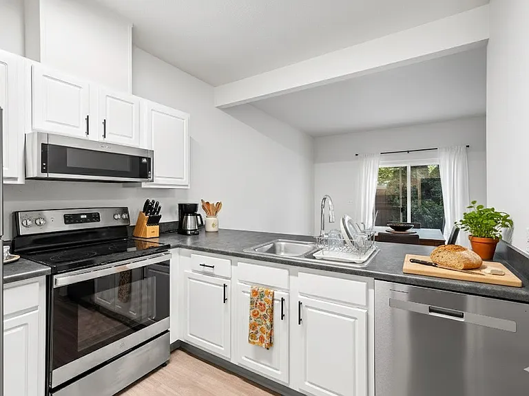 Southwood Park Apartment Homes — Photo 1
