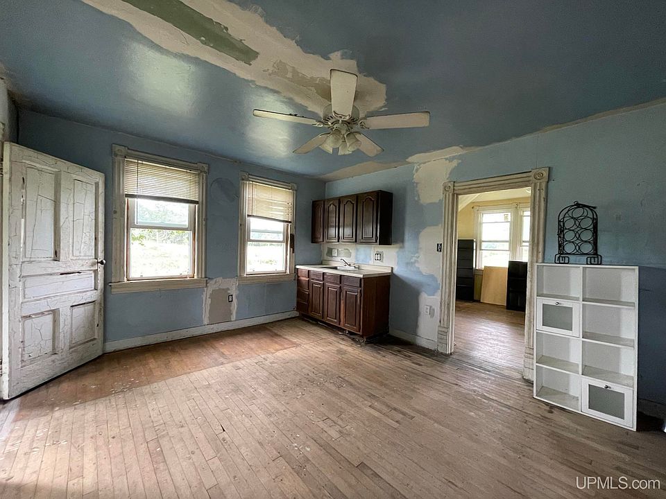 14947 Bellaire Rd, Baraga, MI 49908 Zillow