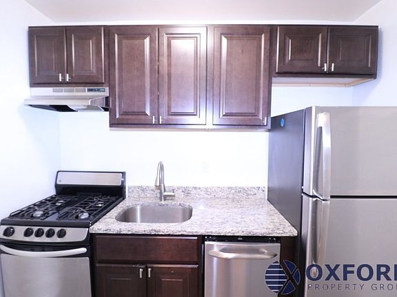 5th image of 14345 Sanford Ave APT 609