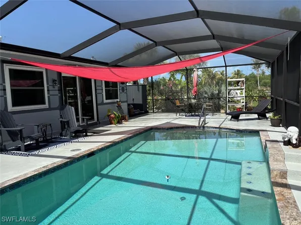 5802 Linden Ln, Bokeelia, FL 33922