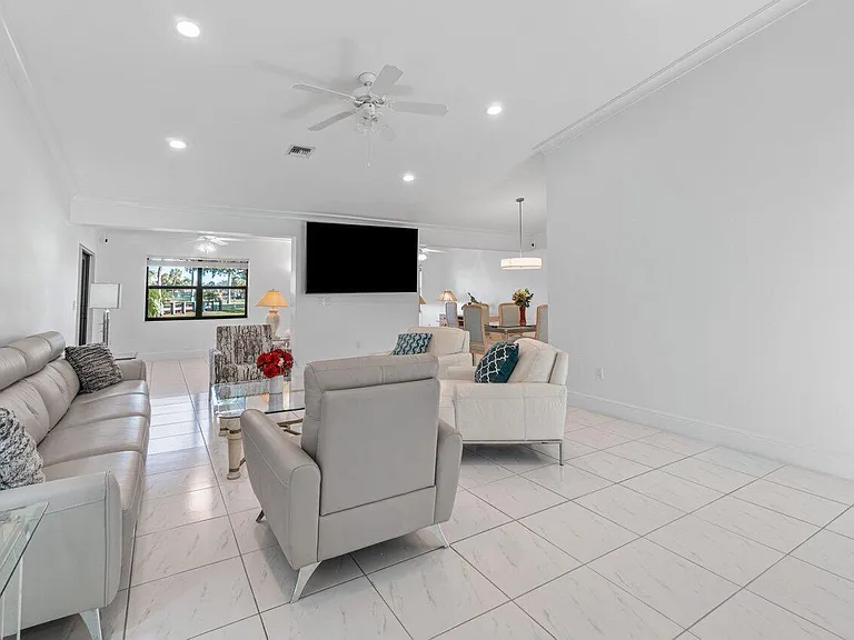 5605 Forest Oaks Ter — Photo 14