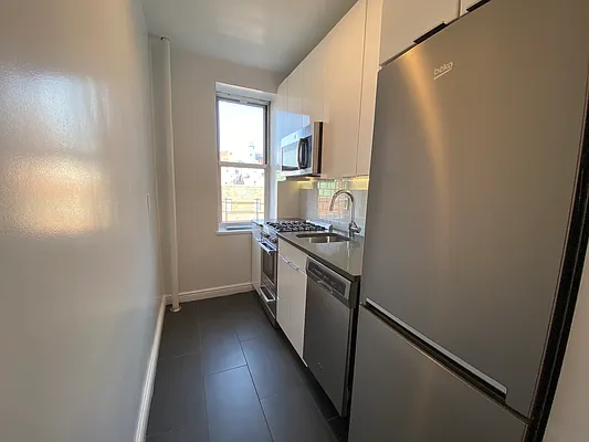 Rented by Highline Residential | media 19