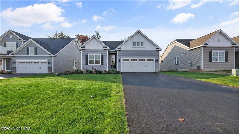 2nd image of 5 Blue Ridge Drive
