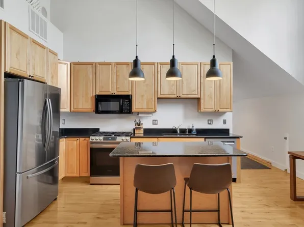 441 Washington Ave APT 306, Chelsea, MA 02150