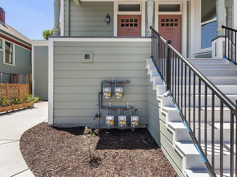 1533 Lafayette St #3 — Photo 4