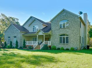 1 Kitay Ct, Jackson, NJ 08527