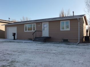 308 Linden Ave, Glendive, MT 59330