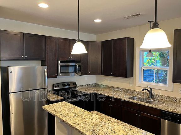 4th image of 803 N 26th St APT A
