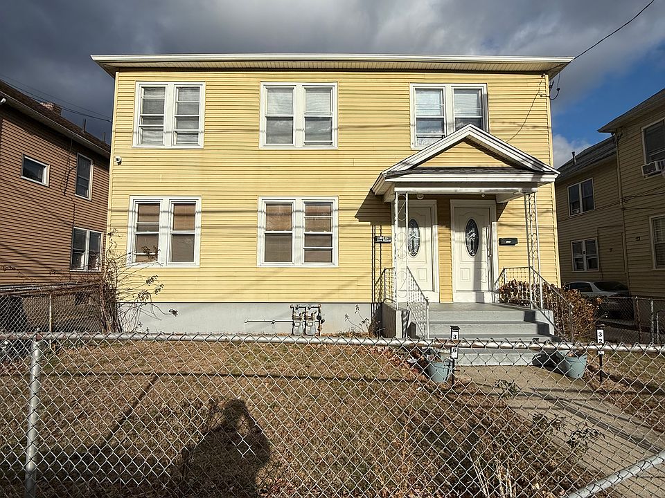 1st image of 326-328 South St #1