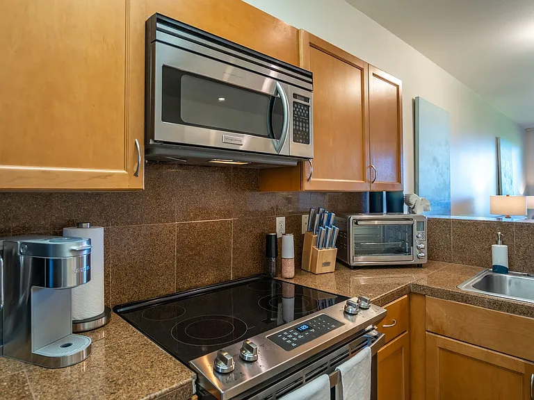 3950 Kalai Waa St #Y102 — Photo 11