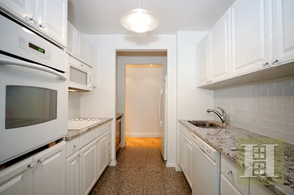 Rented by Halstead Real Estate | media 5