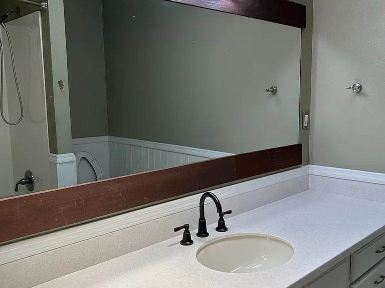 1991 E Colgate Dr — Photo 13
