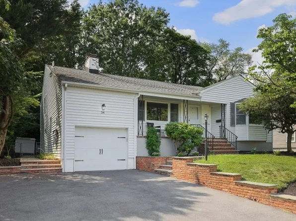 34 Nomahegan Ct, Cranford Twp., NJ 07016