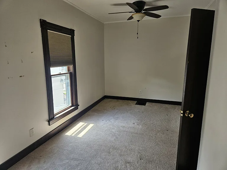 141 Hubbell St — Photo 6