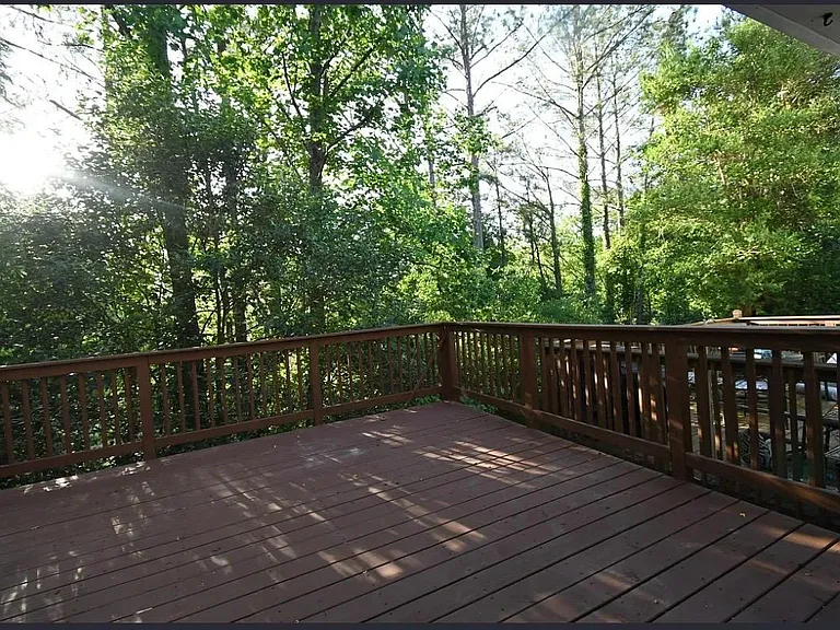 1804 Queen Anne Ct — Photo 10