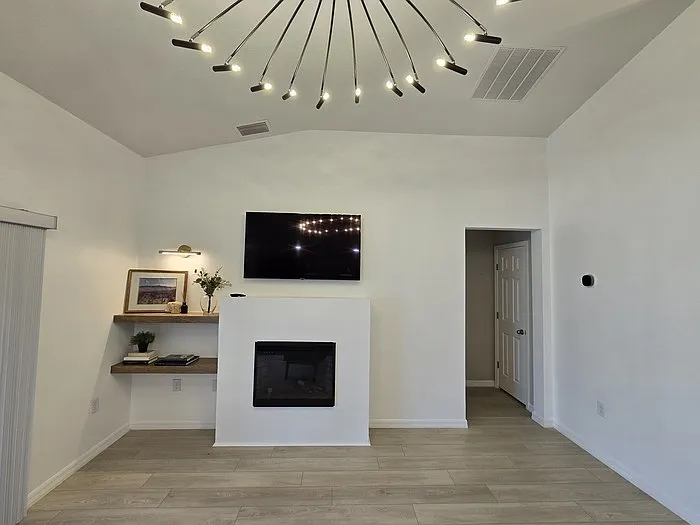 2441 Oakwood Ln — Photo 19