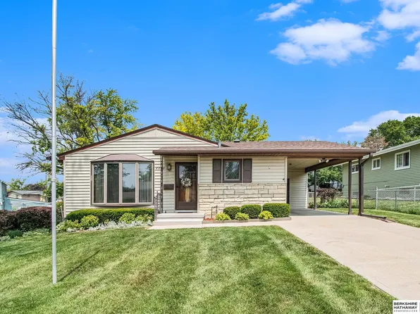 4836 Krug Ave, Omaha, NE 68106