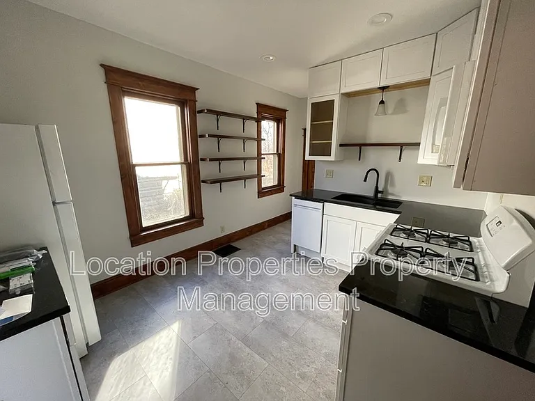 437 Ohio St — Photo 25