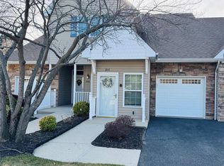 211 Pond Cir, Mount Sinai, NY 11766