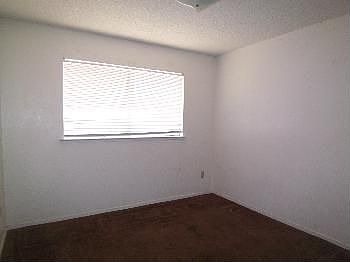 4th image of 4222 E Hammond Ave