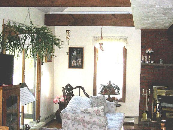 Cathedral Ceil./Skylight