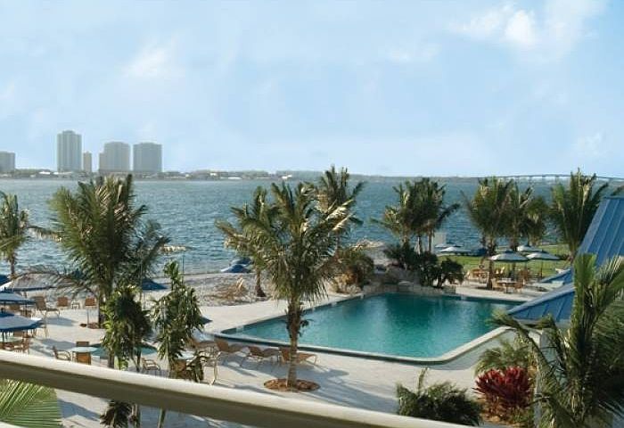 Intracoastal/Pool Area