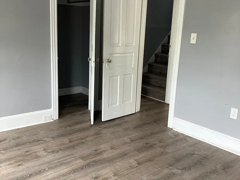 330 E Goepp St — Photo 14