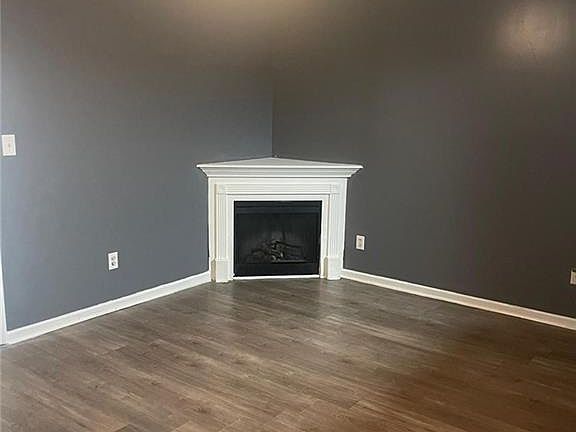 2nd image of 3621 Ginnis Rd SW Unit 2