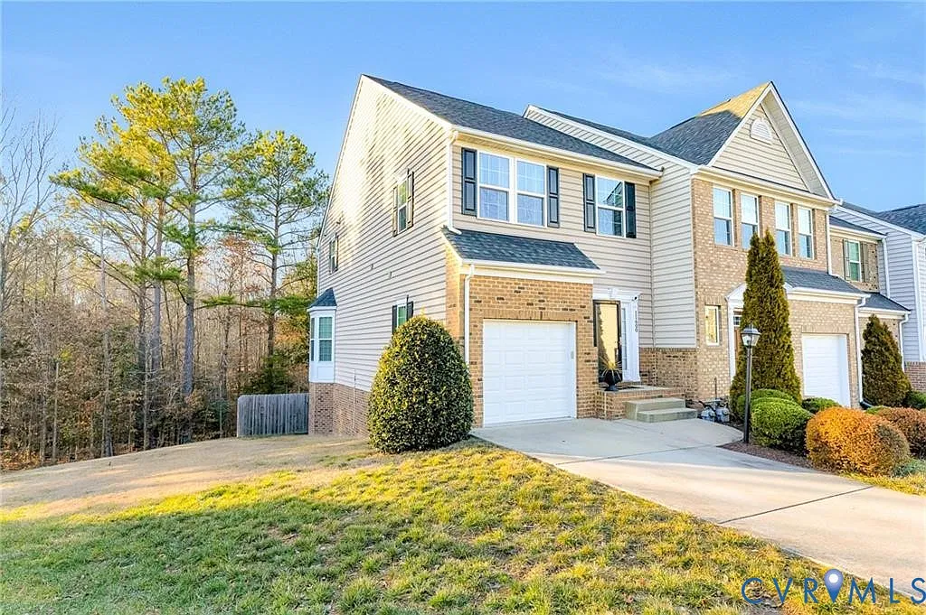 3 bed, 4.5 bath, 2109 sqft, $2,500 — Photo 2