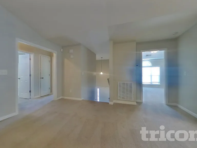 54 Freedom Dr NE — Photo 3