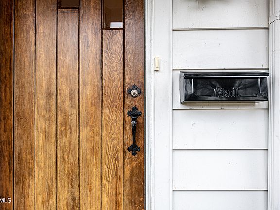 4th image of 217 Doughty Dr