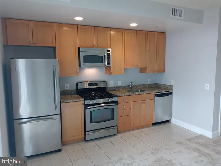 3600 Glebe Rd #202W — Photo 6