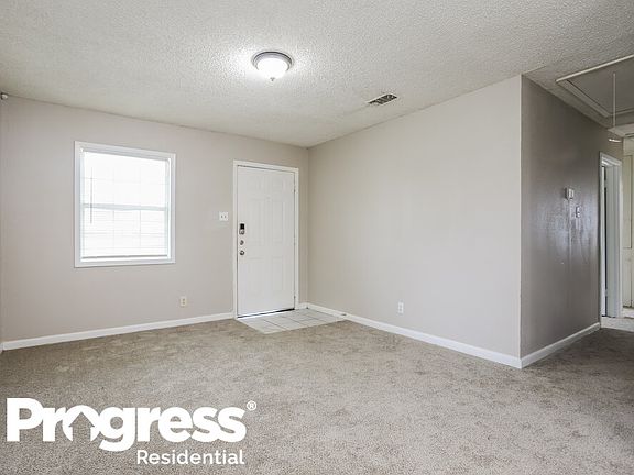 5th image of 409 Donald St