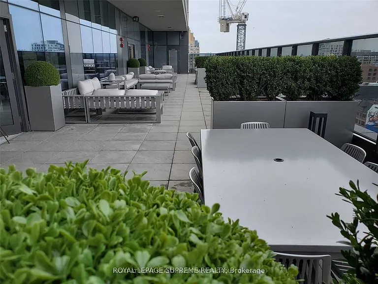 330 Richmond St W #2315 — Photo 24