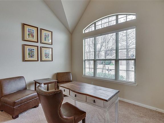 5th image of 801 Lake Hollow Dr