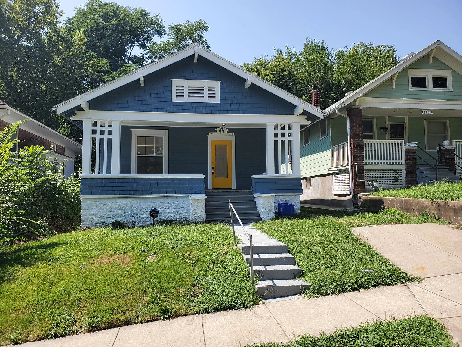 438 N Drury Ave — Photo 3