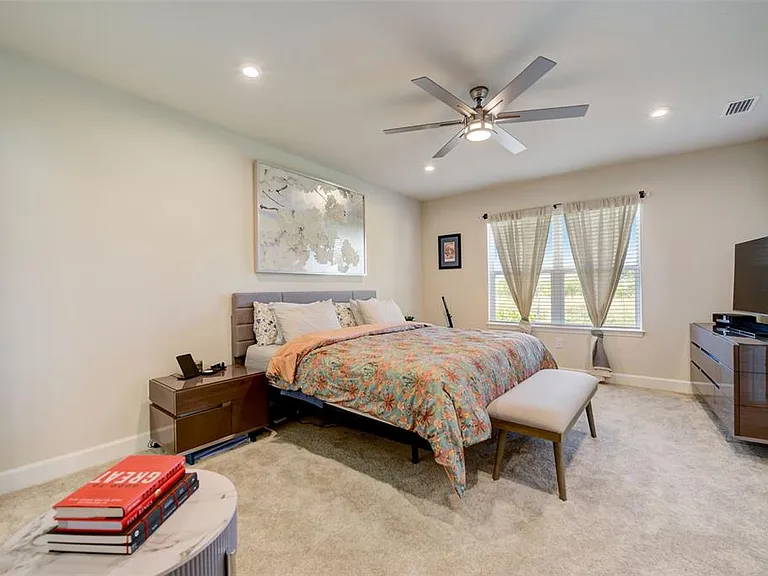 18027 Turning Leaf Cir — Photo 28