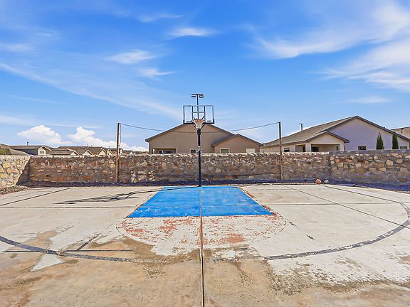 5th image of 5200 La Entrada Cir
