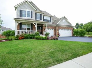 3038 Range Rd, Elgin, IL 60124